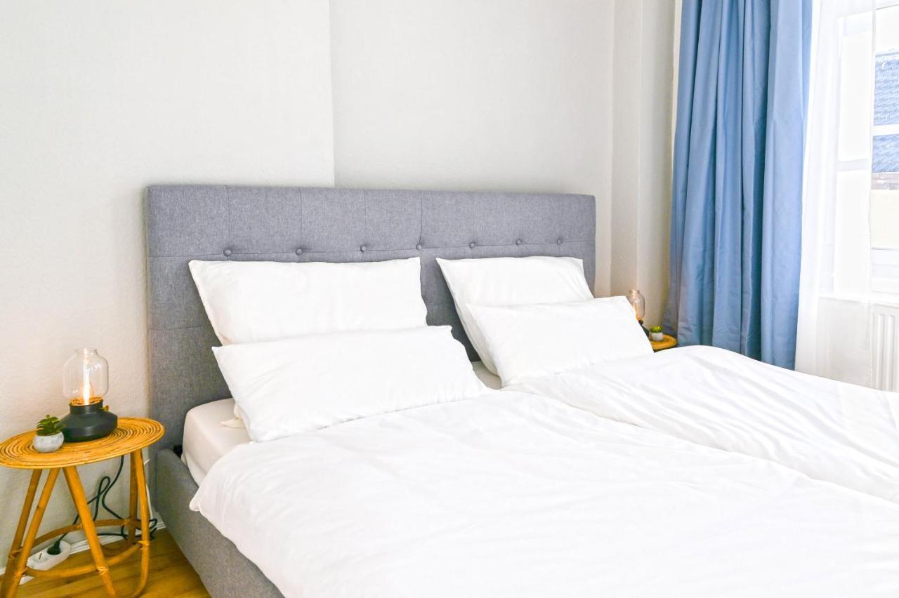 120Qm Denkmal Apartment In Krefeld Mit Stuck Und Balkon - Beuys Apartments - Κρέφελντ Εξωτερικό φωτογραφία